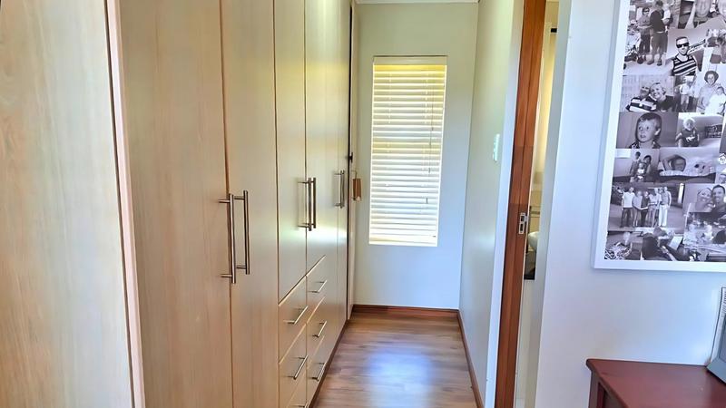 4 Bedroom Property for Sale in Monte Christo Western Cape